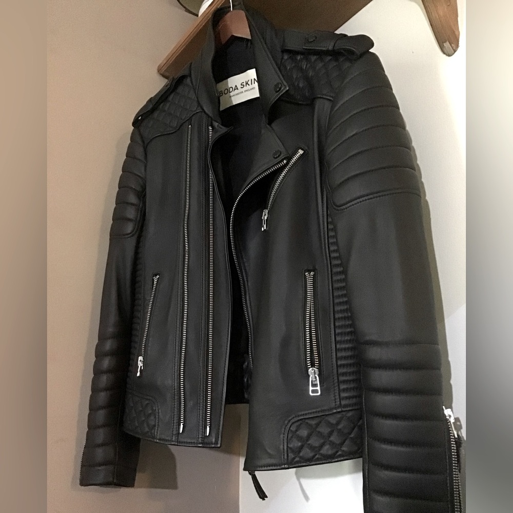 Boda Skins Kay Michaels Size US Med - fits like a fitted/slim Large